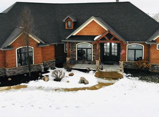 3213 E 9th Rd, Utica, IL 61373