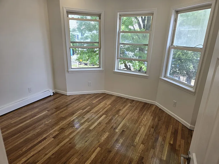 19 Oak St #2 — Photo 11