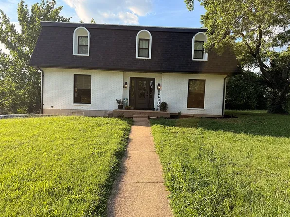301 Sunset Ln, Potosi, MO 63664