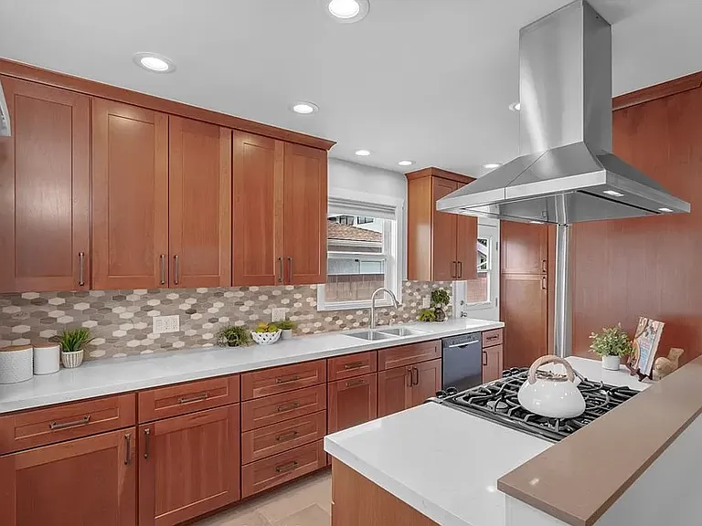 Kitchen 2