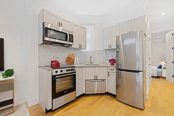 Rented by MNS | media 15