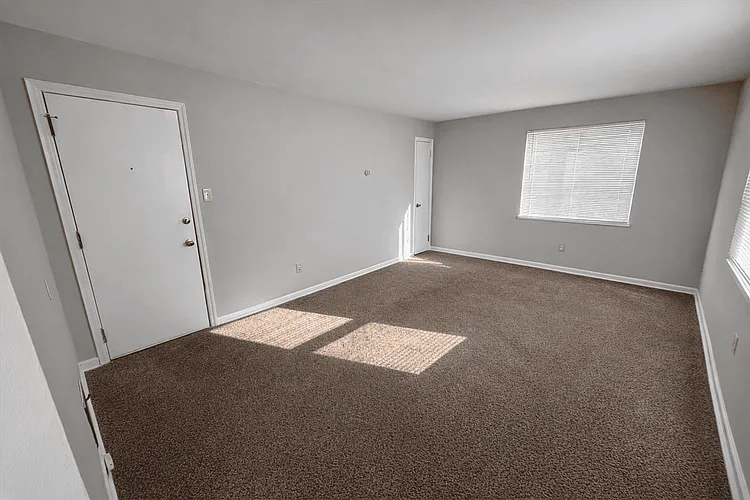 Building Photo - 3841 Carroll Ave #3