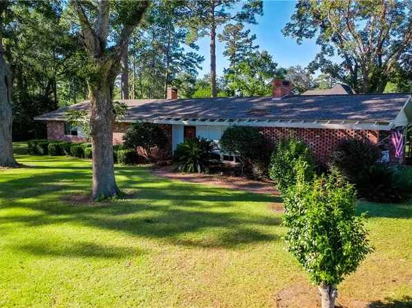 2786 Seminole Trl, Waycross, GA 31503