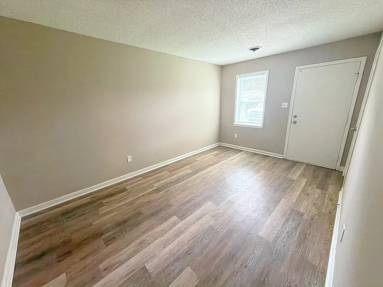 4066 Berrywood Ave — Photo 5