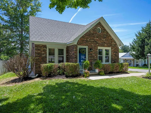 302 E Court St, Lawrenceburg, KY 40342