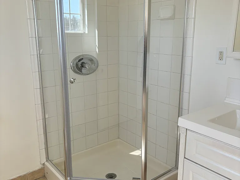 734 Karesh Ave #2-6 — Photo 10