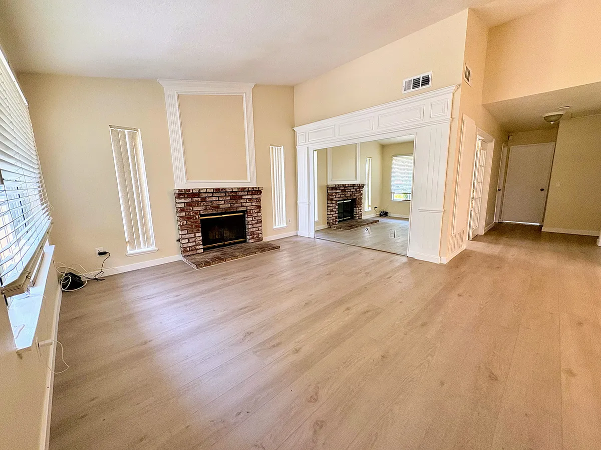 Livingroom - 9263 Owari Ln
