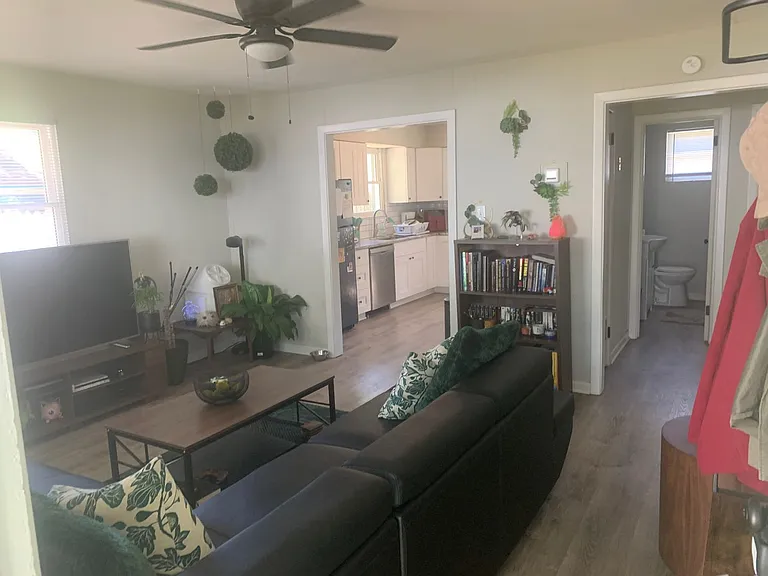 8300 Glen Myrtle Ave — Photo 2