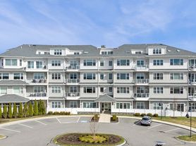 71 Greenwood Ave, Swampscott, MA