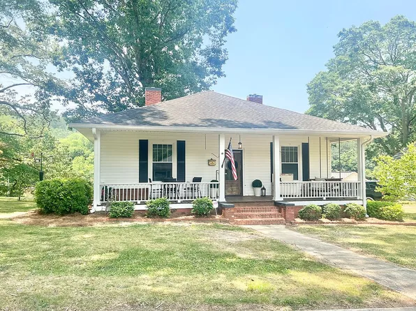 12 N Terrace Ave SE, Lindale, GA 30147