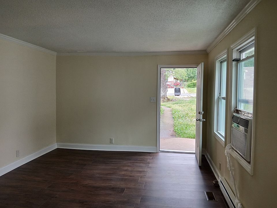 Living Room 4