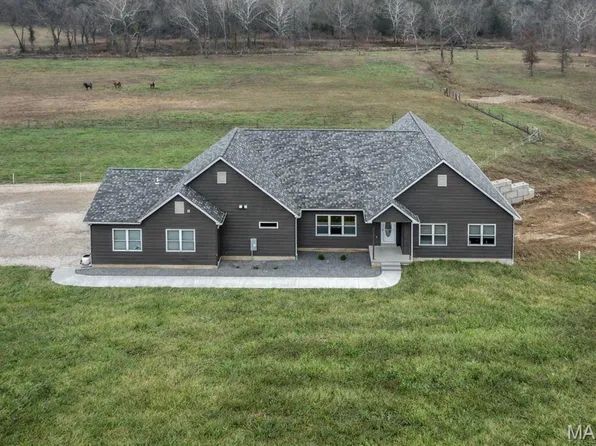 3700 State Road V, De Soto, MO 63020