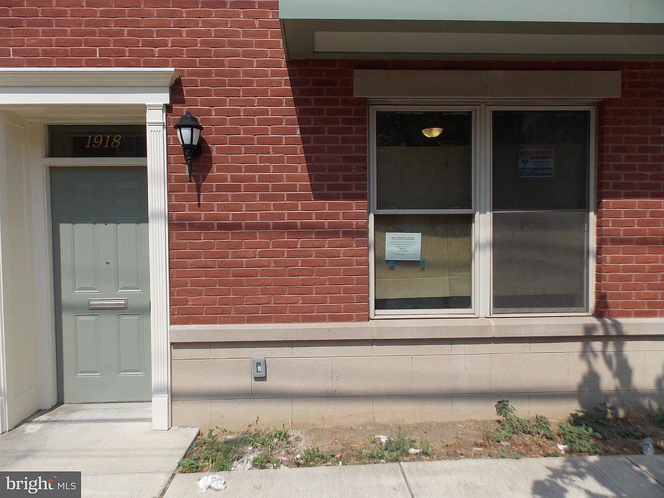 1st image of 1918 N 31st St