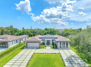 9500 SW 104th St, Miami, FL 33176