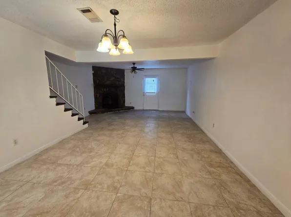 4201 Lac Couture Dr APT A, Harvey, LA 70058