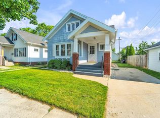 2512 Olive St, Racine, WI 53403