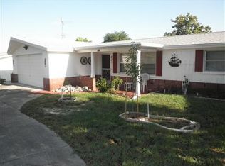 5363 Circle Dr, Weeki Wachee, FL 34607