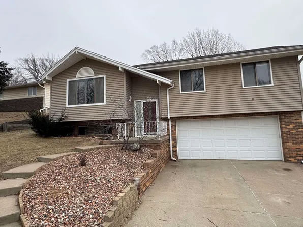 4710 Tyler St, Sioux City, IA 51108