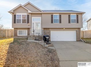 7518 S 178th Cir, Omaha, NE 68136