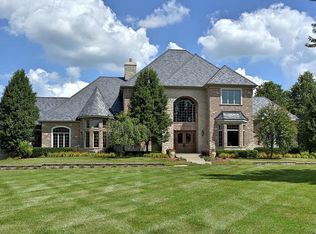 33W870 Country Club Rd, Wayne, IL 60184