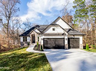 126 Inagehi Way, Loudon, TN 37774