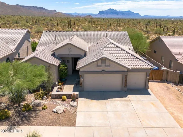 2429 N TRAVIS Drive, Mesa, AZ 85207