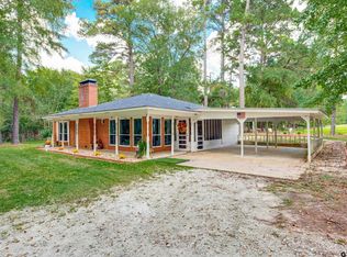 6205 An County Rd #153, Palestine, TX 75801