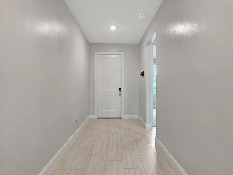 8606 Dahlia Cir — Photo 13