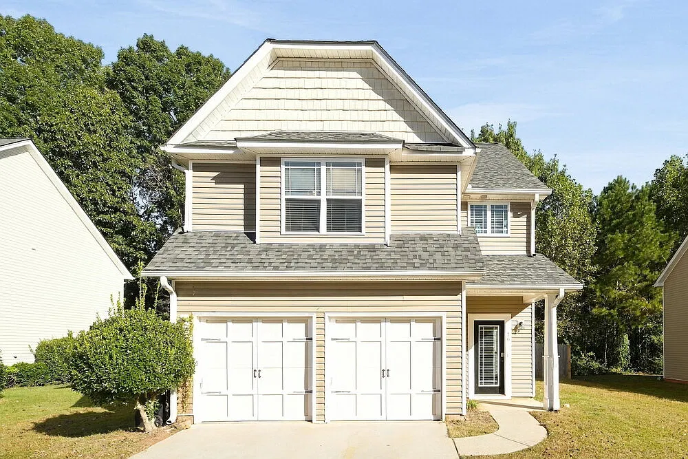 3 bed, 2.5 bath, 1667 sqft, $1,885 — Photo 1