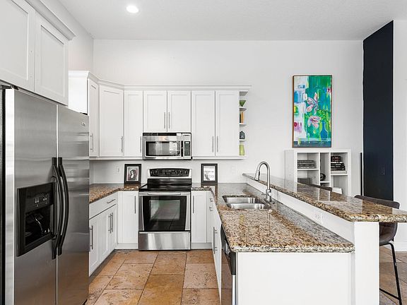 3rd image of 2350 Wilton Drive #D