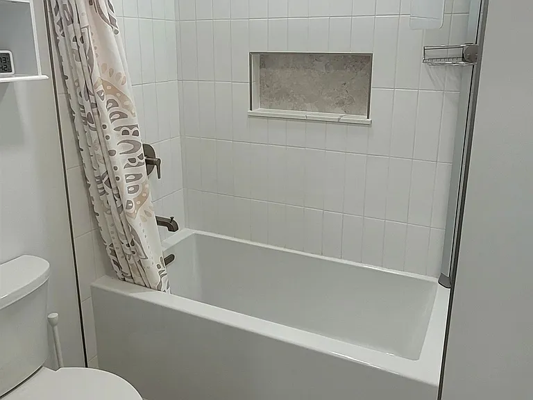 7 Soho Dr #115 — Photo 11