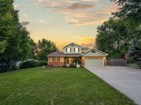 720 Emerald Lane, Lakewood, CO 80214
