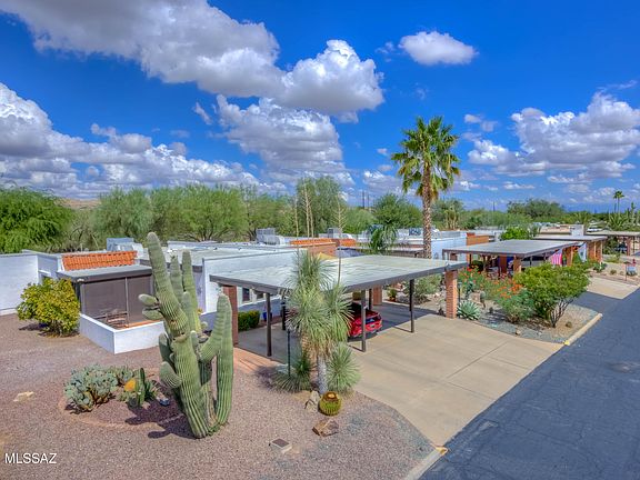 3rd image of 401 N Calle Del Diablo