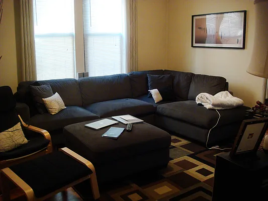 Rented by Avanguard Realty Corp | media 4