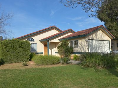 5572 W Sample Ave, Fresno, CA, 93722