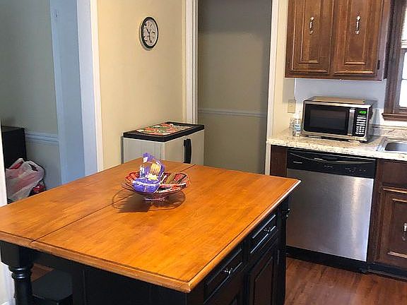 4th image of 1502 Foxcroft Loop