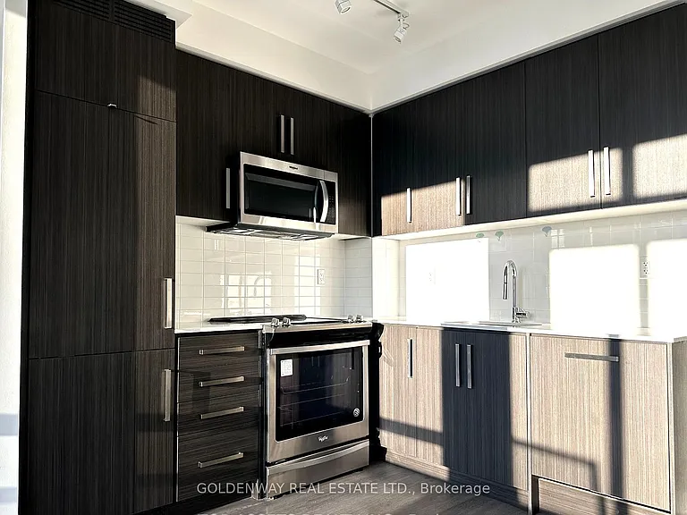 5180 Yonge St #417 — Photo 6