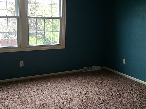 4th image of 344 Southwood Dr