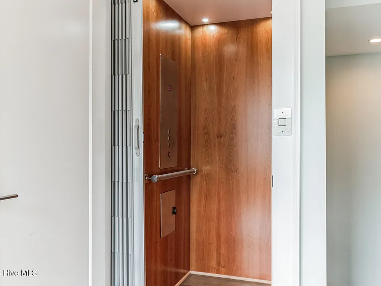 3609 Watercraft Ferry Ave — Photo 6