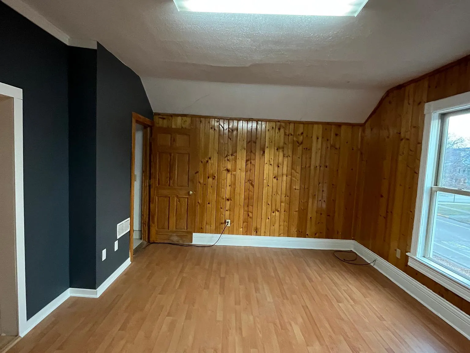 462 W Wabasha St — Photo 2