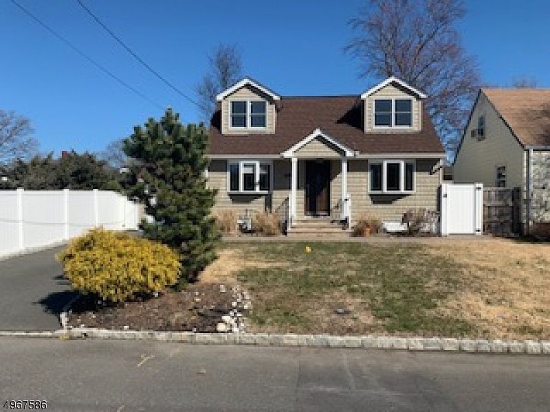 2nd image of 30 S 19th St
