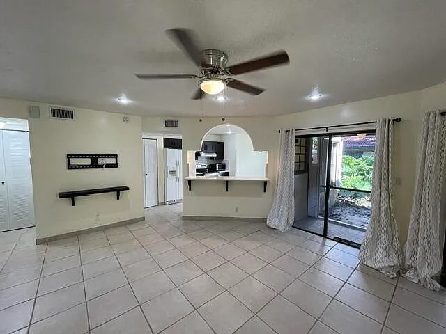 9321 W Sunrise Blvd — Photo 5
