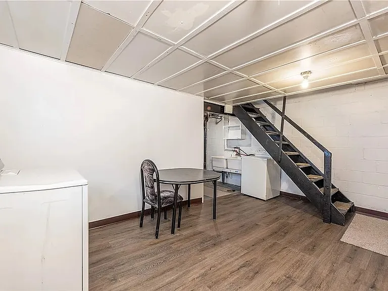 12 Wenzell Pl — Photo 27