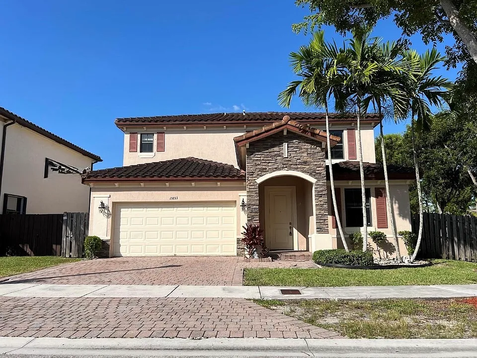 15153 SW 117th Ter
