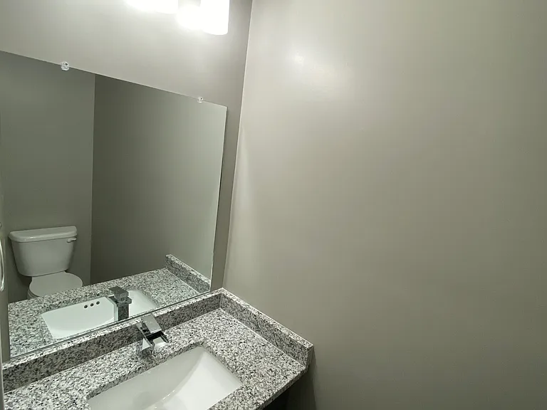 47 Emanuel Ct — Photo 11