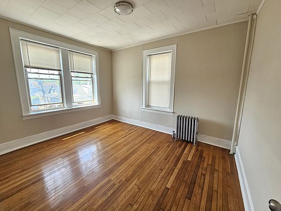 5th image of 388 Bloomfield Ave Floor 2
