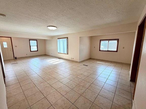 3rd image of 714 2nd St