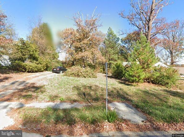 2608 Beacon Hill Rd, Alexandria, VA 22306