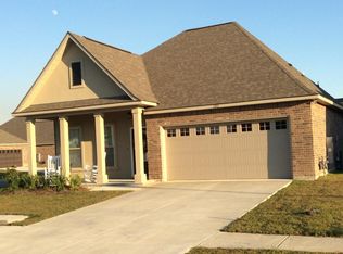 101 Emerson Rd, Youngsville, LA 70592