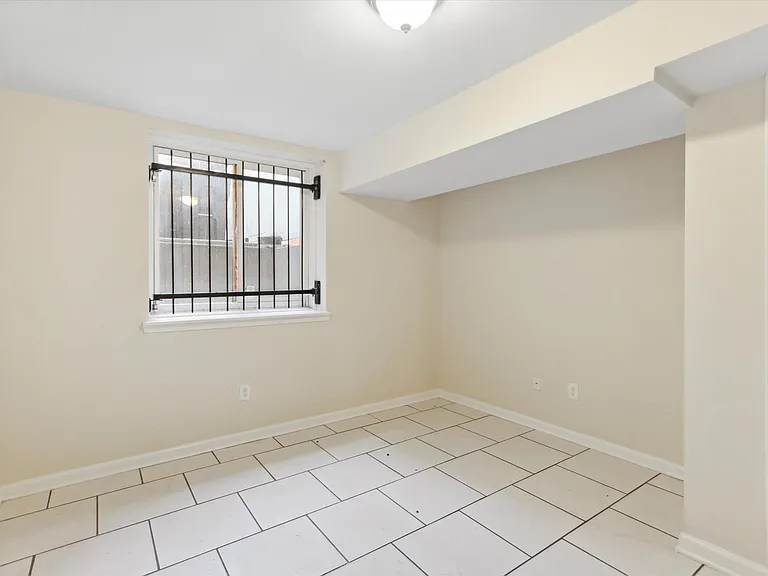 1519-21 N 16th St #13 — Photo 10